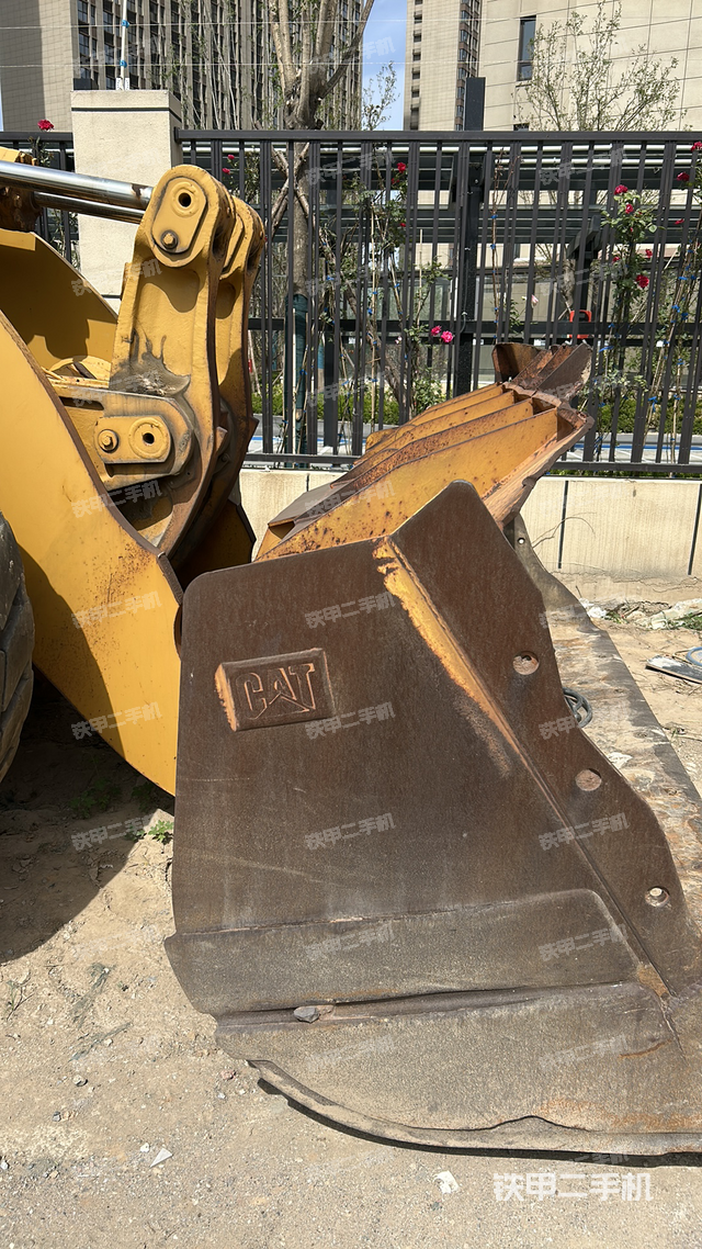 工作裝置整體（整機(jī)外觀及大件）