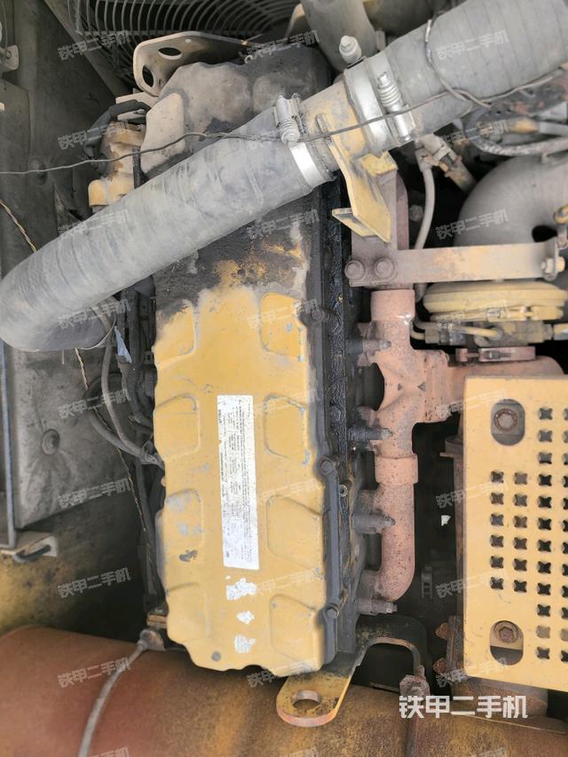 發(fā)動(dòng)機(jī)室（上車部件）