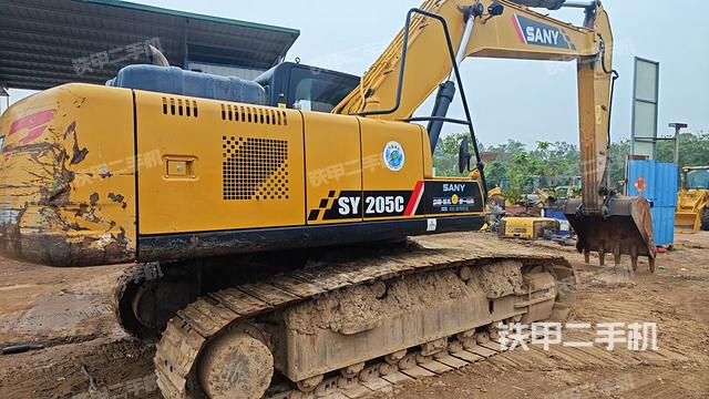 整機(jī)右后45°(整機(jī)外觀) 整機(jī)右后45°(整機(jī)外觀)