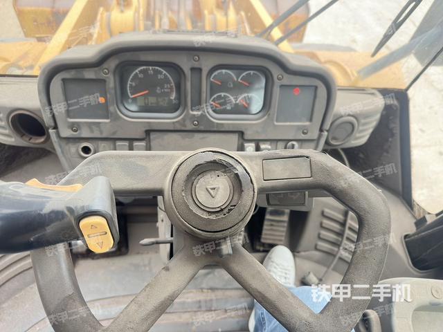 駕駛室工作臺（整機(jī)外觀及大件）