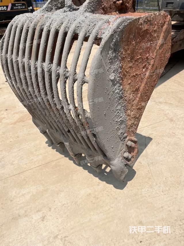 大臂整體?右側(cè)(工作和回轉(zhuǎn)裝置) 大臂整體?右側(cè)(工作和回轉(zhuǎn)裝置)