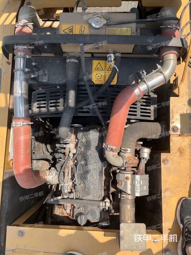 氣門室蓋螺絲特寫(上車部件) 氣門室蓋螺絲特寫(上車部件)