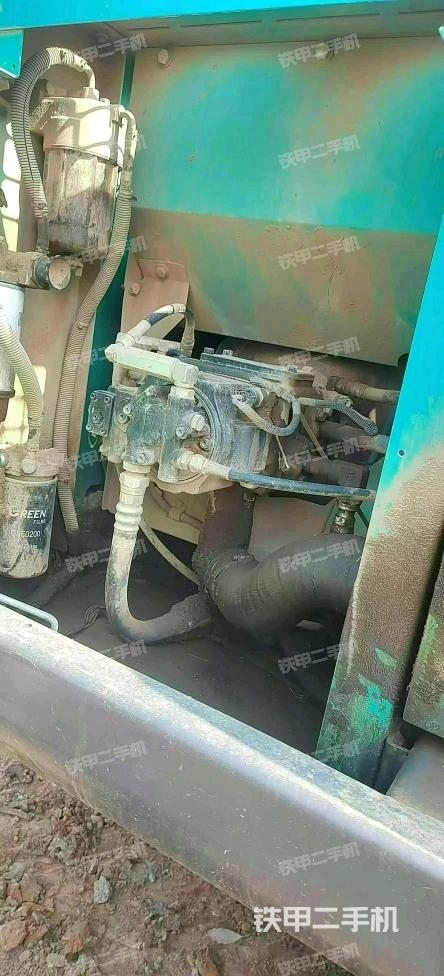 液壓泵斜45?左(大件艙室) 液壓泵斜45?左(大件艙室)