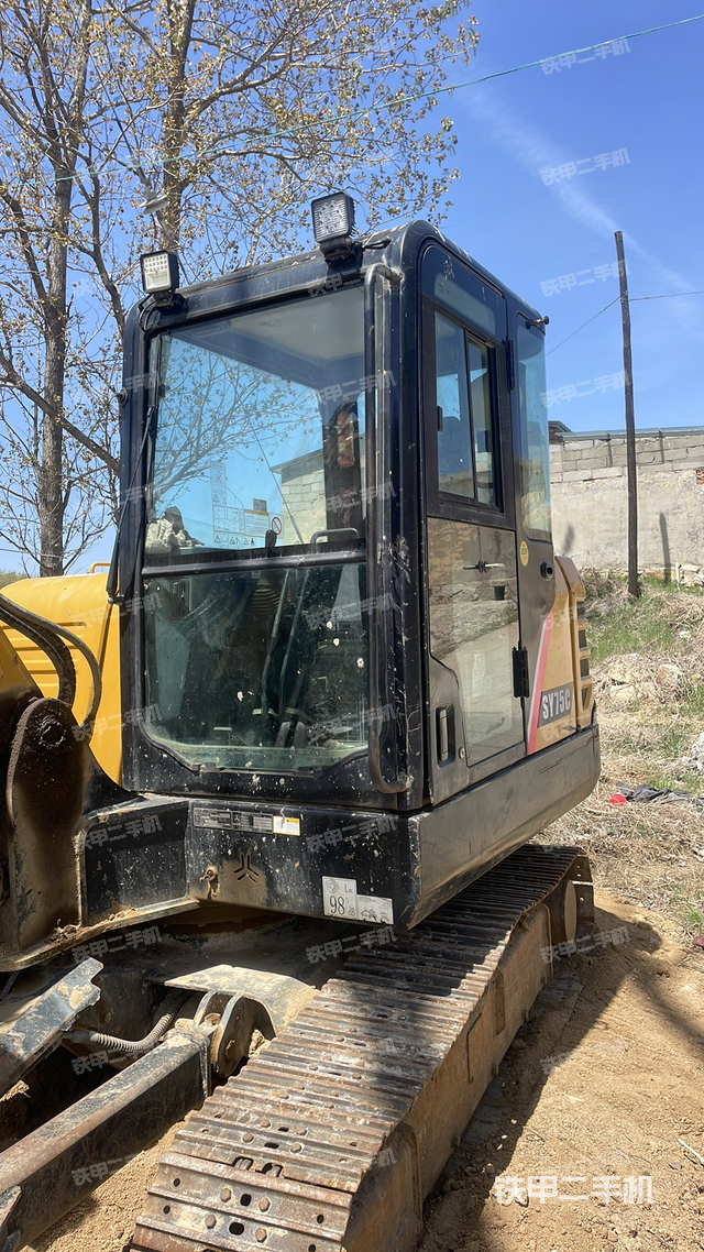 駕駛室整體（整機(jī)外觀）