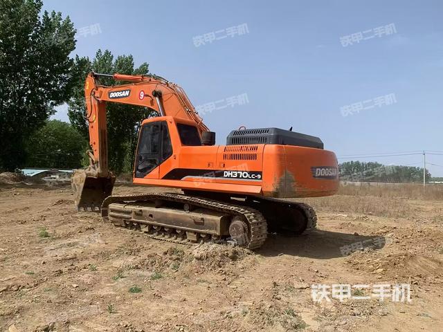 整機右后45°（整機外觀）