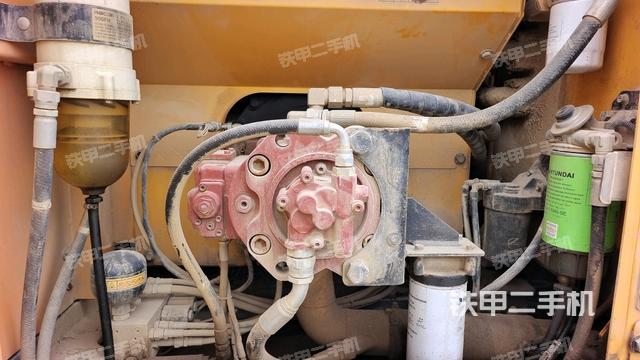液壓泵室(大件艙室) 液壓泵室(大件艙室)