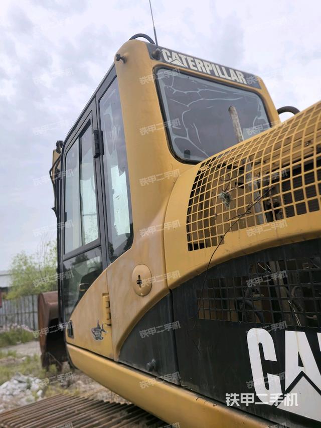 駕駛室左后45度（駕駛室部分）