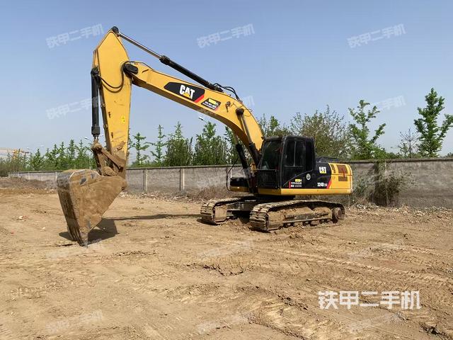 駕駛室頂部(整機外觀) 駕駛室頂部(整機外觀)