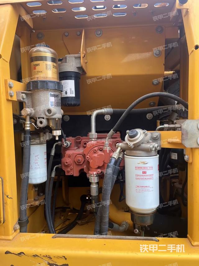 空濾倉整體（大件艙室）