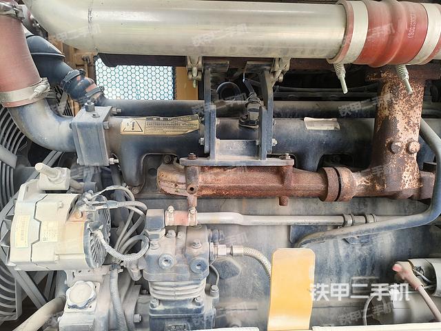 发动机右侧（整机外观及大件）