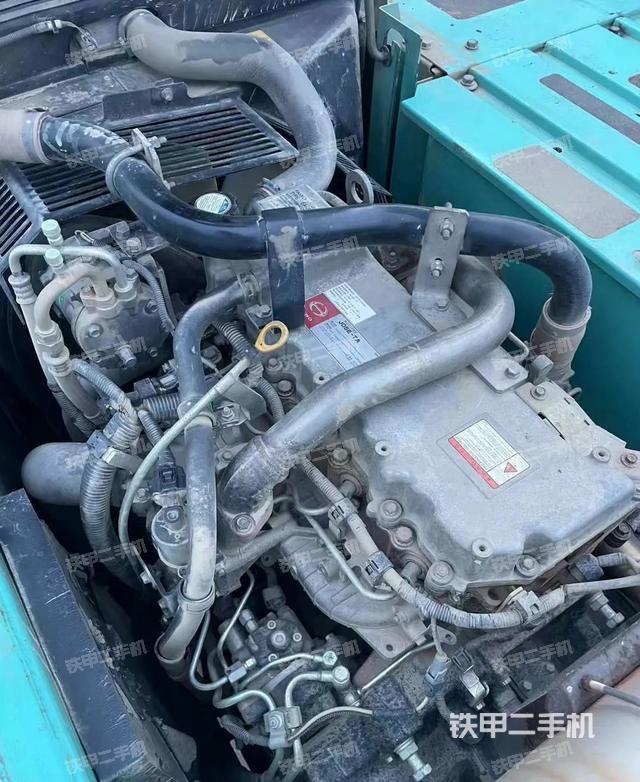 發(fā)動(dòng)機(jī)整體俯視（整機(jī)外觀）