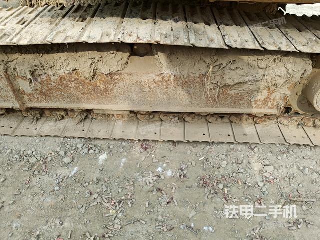 右驅(qū)動輪（行走機構）