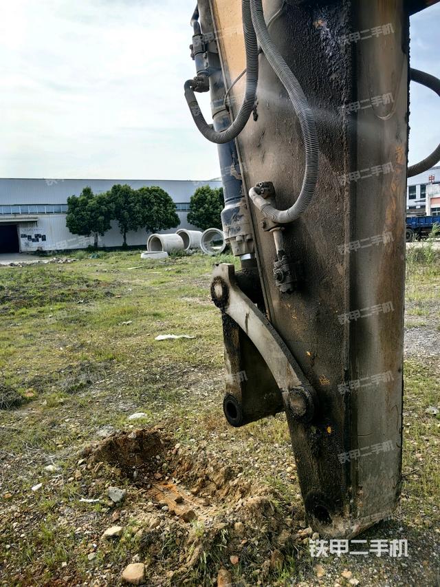 小臂整體左后（工作和回轉(zhuǎn)裝置）