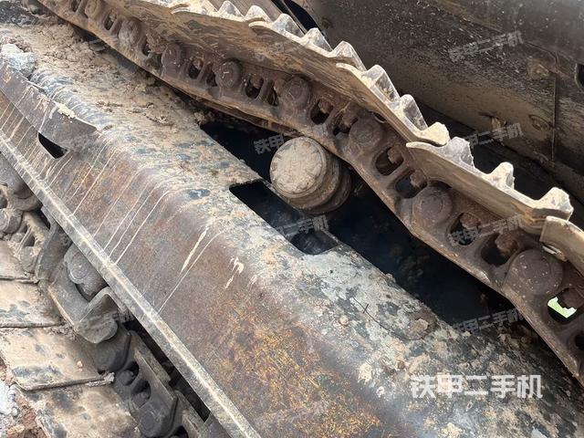 右側(cè)行走馬達(dá)蓋板(行走機(jī)構(gòu)) 右側(cè)行走馬達(dá)蓋板(行走機(jī)構(gòu))