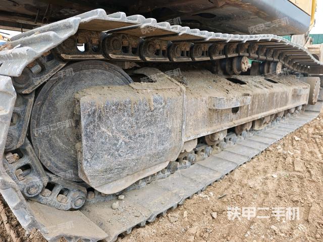 單側(cè)履帶整體（整機(jī)外觀(guān)）