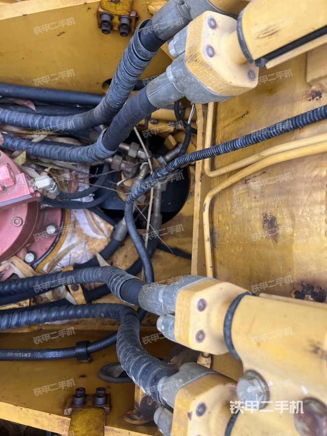 分配閥（上車部件）