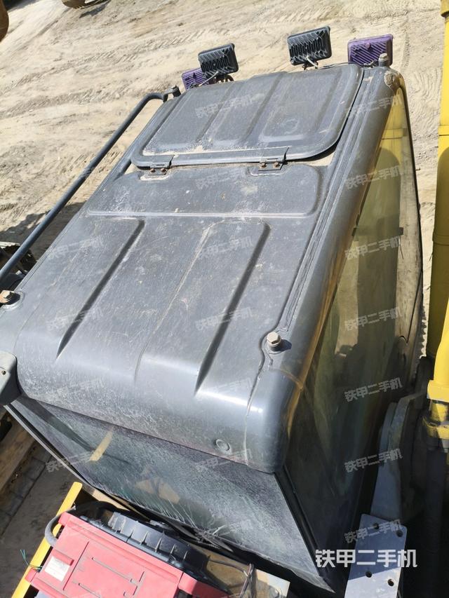 駕駛室頂部俯視(上車部件) 駕駛室頂部俯視(上車部件)