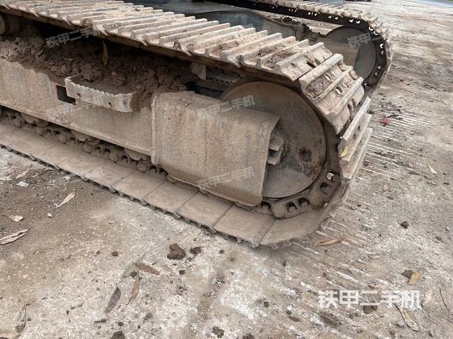 右導向輪（行走機構(gòu)）