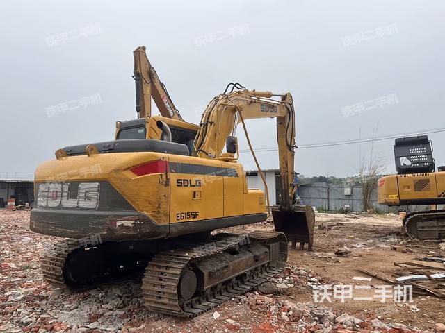 右后45(整機(jī)外觀) 右后45(整機(jī)外觀)
