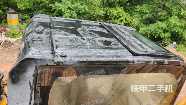 駕駛室頂部俯視（上車部件）