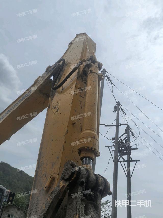 小臂整體右前（工作和回轉(zhuǎn)裝置）