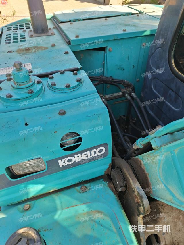 大臂背部俯視（工作和回轉(zhuǎn)裝置）