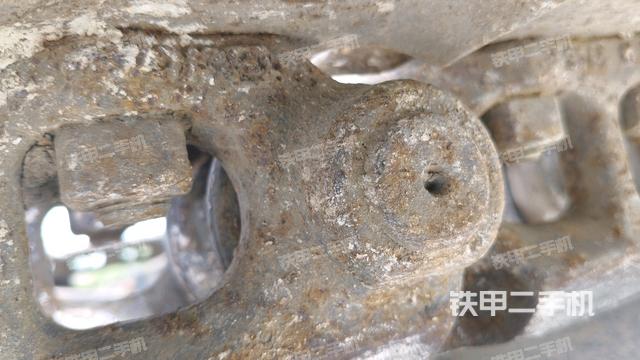 左驅(qū)動(dòng)輪(行走機(jī)構(gòu)) 左驅(qū)動(dòng)輪(行走機(jī)構(gòu))