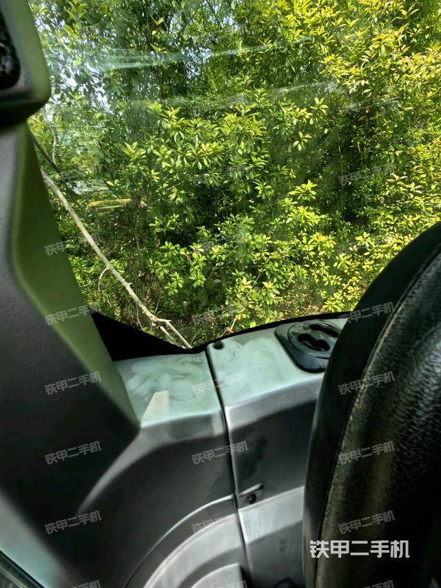 后窗玻璃角標(biāo)（駕駛室部分）