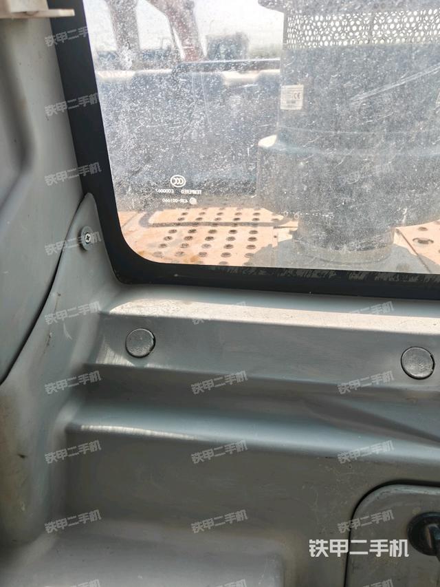 后窗玻璃角標(biāo)（駕駛室部分）