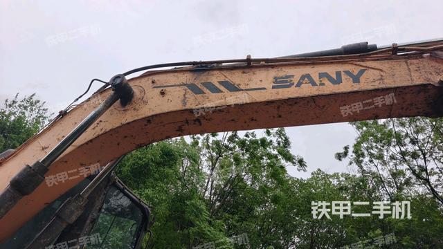 大臂整體?右側(cè)(工作和回轉(zhuǎn)裝置) 大臂整體?右側(cè)(工作和回轉(zhuǎn)裝置)