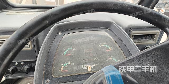 驾驶室操作台（整机外观及大件）