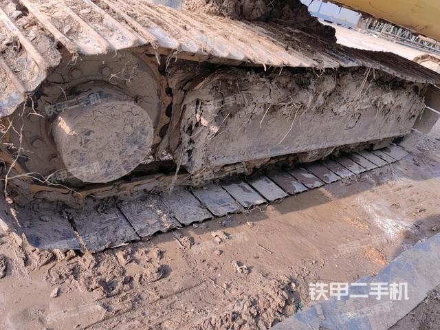 左側(cè)履帶整體?（行走機構(gòu)）