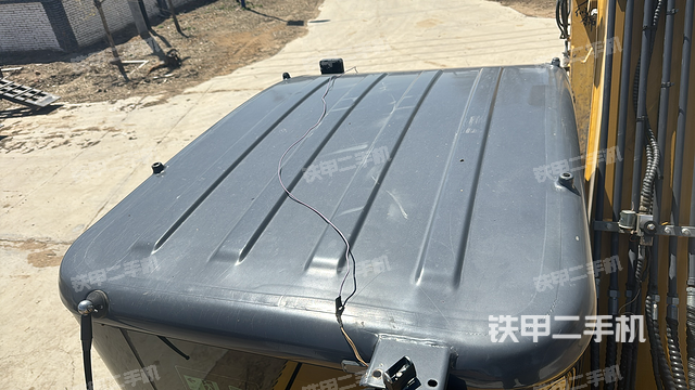 駕駛室頂部（整機(jī)外觀）