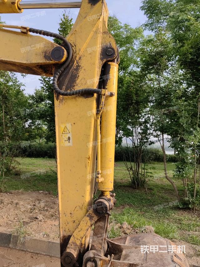 小臂整體左后（工作和回轉(zhuǎn)裝置）