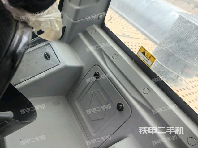 座椅后部（駕駛室部分）