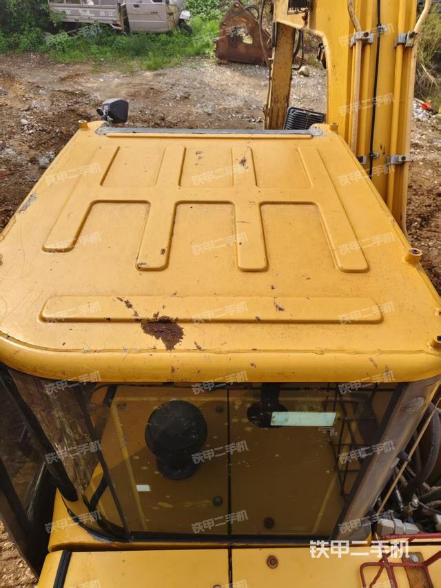 駕駛室頂部（整機(jī)外觀）