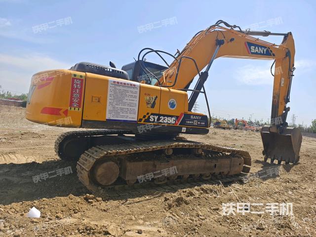 整機(jī)右后45°(整機(jī)外觀) 整機(jī)右后45°(整機(jī)外觀)