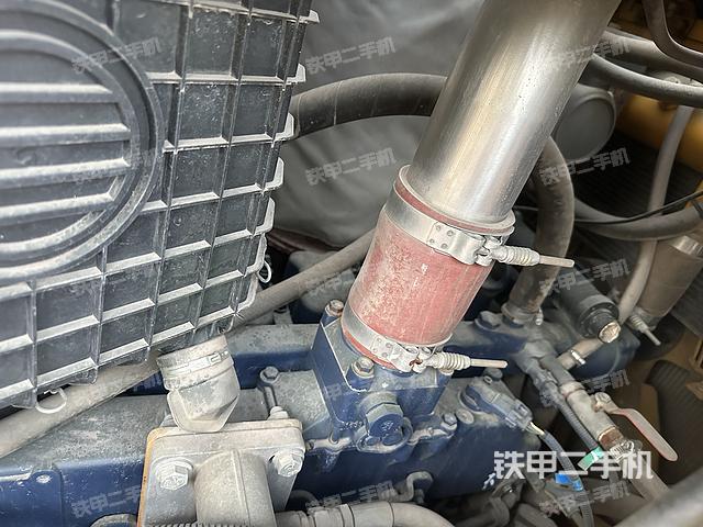 發(fā)動機(設備外觀及核心部件) 發(fā)動機(設備外觀及核心部件)