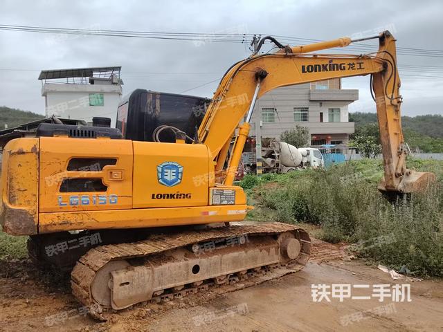 整機右后45°(整機外觀) 整機右后45°(整機外觀)