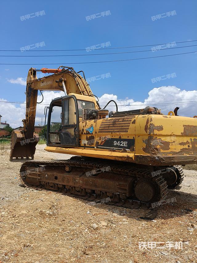 驾驶室整体（整机外观）