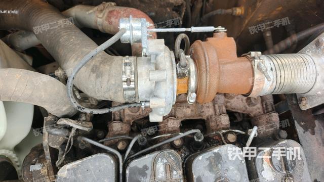 氣門室蓋螺絲特寫（上車部件）