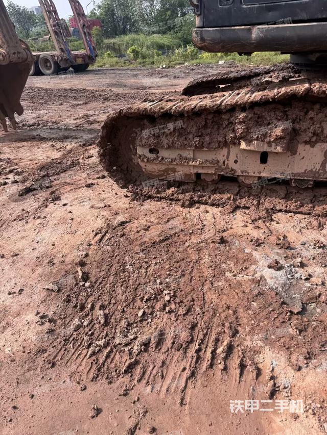 左導(dǎo)向輪（行走機構(gòu)）