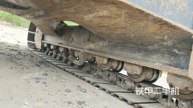 駕駛室正側(cè)(駕駛室部分) 駕駛室正側(cè)(駕駛室部分)