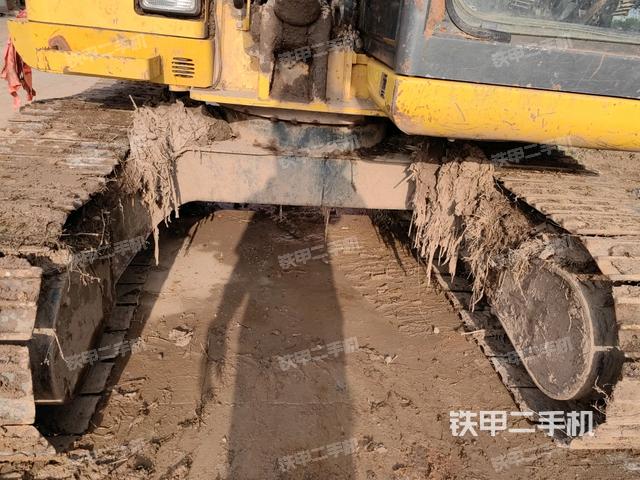 轉(zhuǎn)盤和下車架正前（工作和回轉(zhuǎn)裝置）