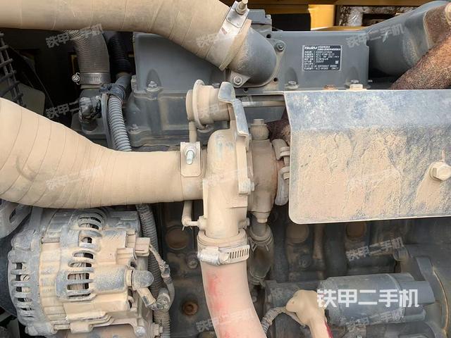 發(fā)動(dòng)機(jī)整體俯視(整機(jī)外觀) 發(fā)動(dòng)機(jī)整體俯視(整機(jī)外觀)