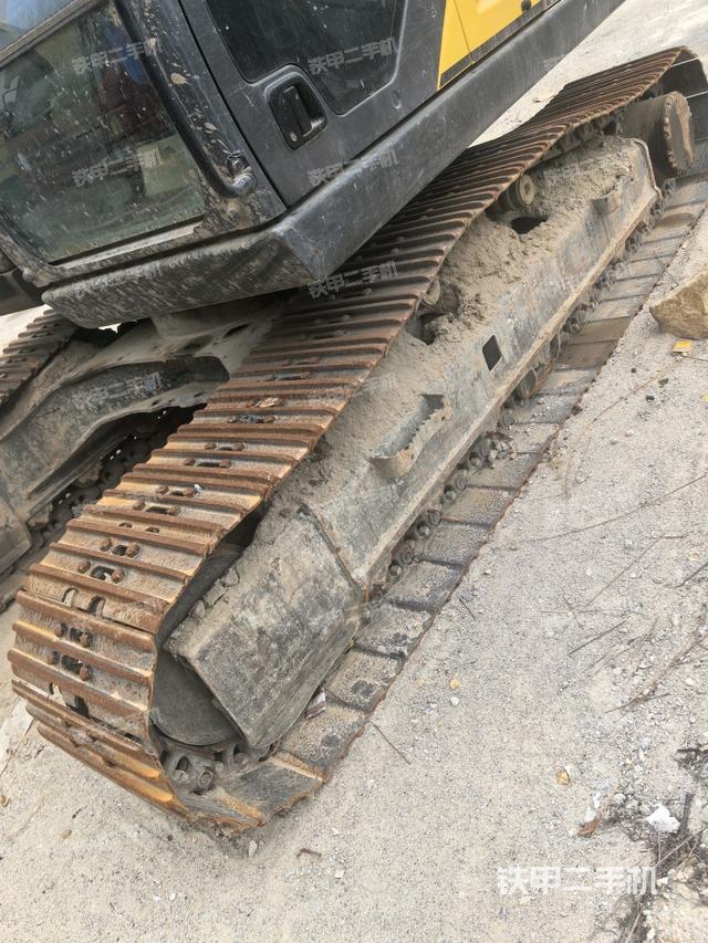 左側(cè)履帶整體?（行走機構(gòu)）