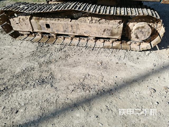 左側(cè)履帶整體?（行走機(jī)構(gòu)）