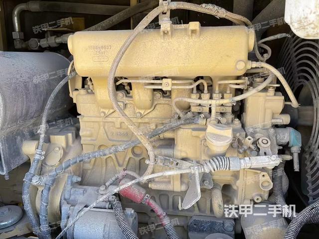 發(fā)動機整體俯視(整機外觀) 發(fā)動機整體俯視(整機外觀)