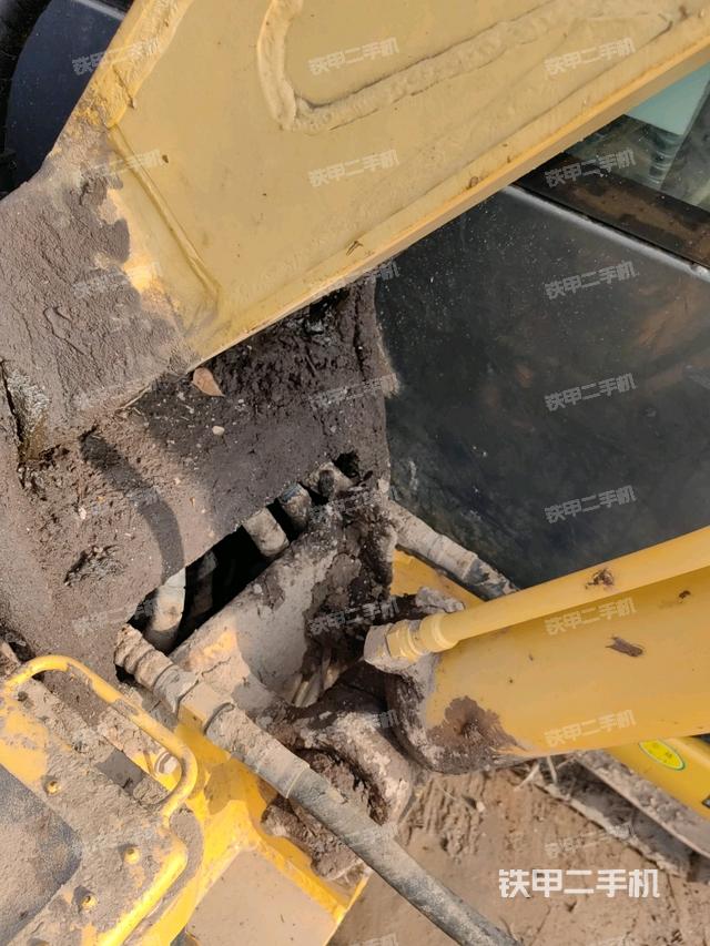 大臂背部俯視（工作和回轉(zhuǎn)裝置）