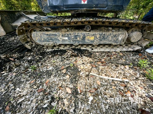 左側(cè)履帶整體?（行走機(jī)構(gòu)）